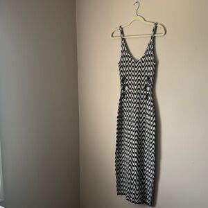 H&M Black and White Knit Midi Dress